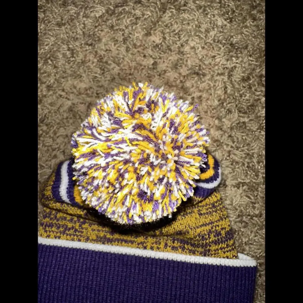 Nike LSU Tigers Purple Sideline Logo Cuffed Knit Hat with Pom Sample - Picture 4 of 11